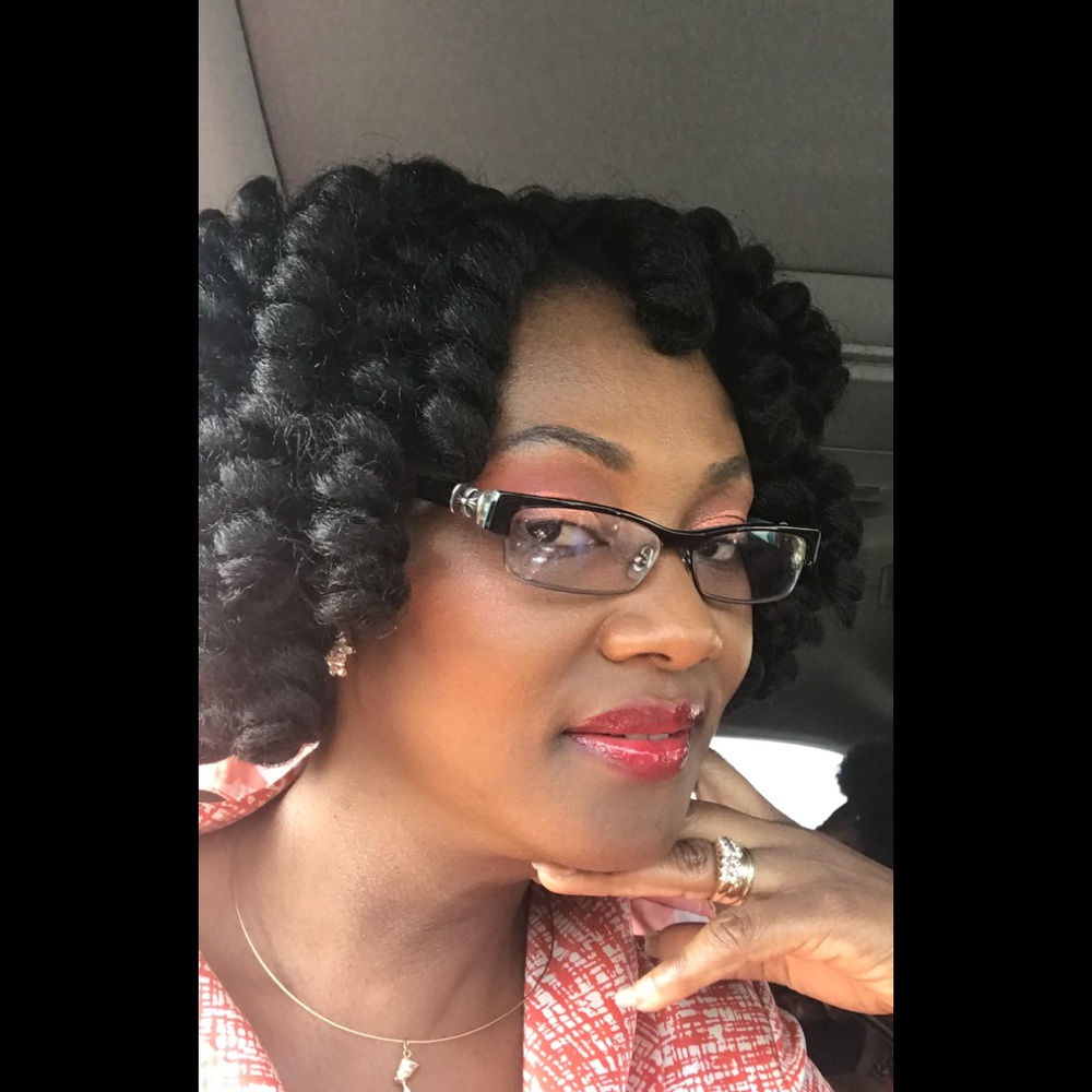 Meet your Posher, Pearl